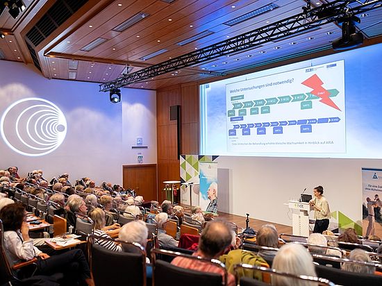 Rund 200 Menschen folgten in Essen den Ausführungen zur Therapie und Prävention der Alzheimer-Krankheit