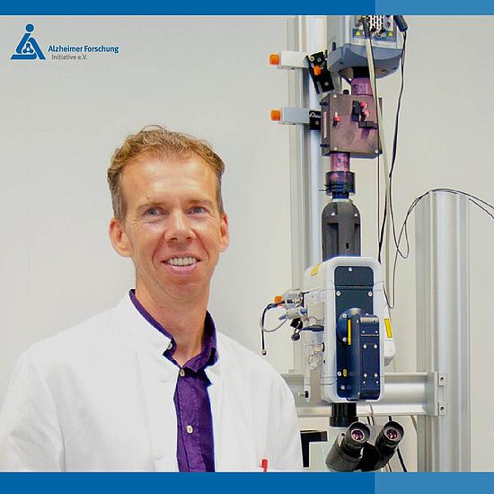 Alzheimer-Forscher Prof. Dr. Evgeni Ponimaskin in seinem Labor.