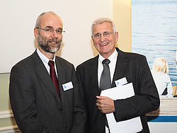 Prof. Dr. Thomas Arendt und Prof. Dr. Walter E. Müller