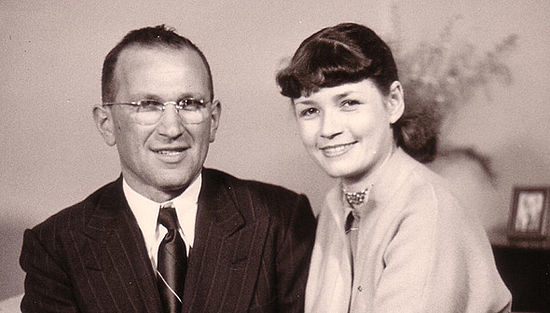 Schwarz-Weiß-Fotografie des Ehepaars Gertrud Maria und Kurt Kaufmann