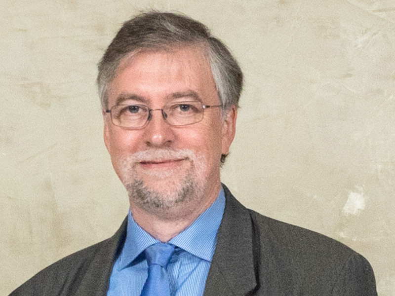 Portrait des Alzheimer Forschers Prof. Dr. Roland Brandt